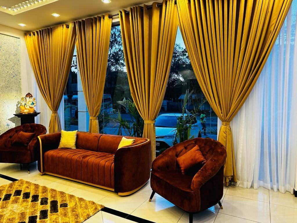 Hotel Northway Vavuniya Bagian luar foto