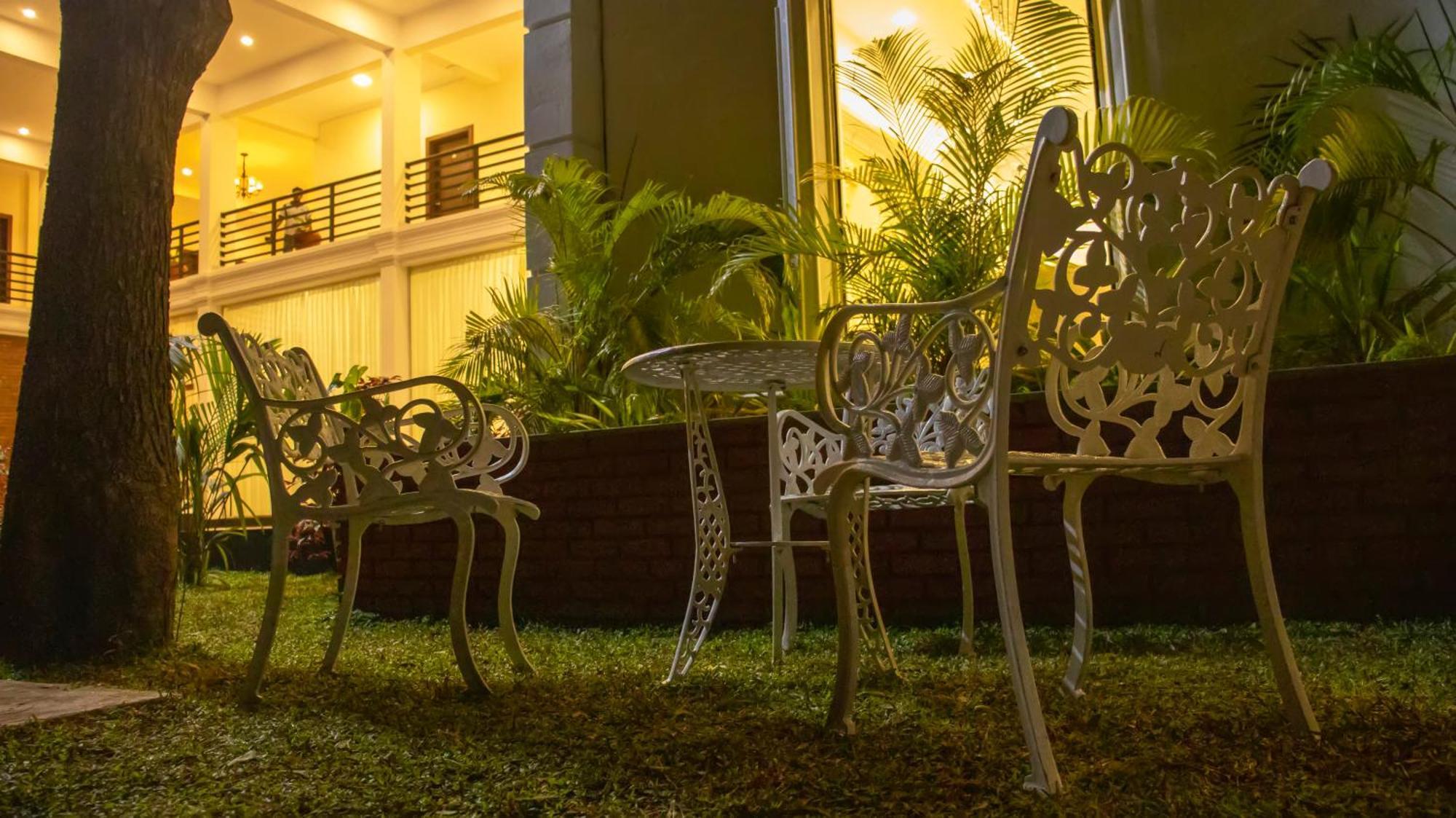 Hotel Northway Vavuniya Bagian luar foto